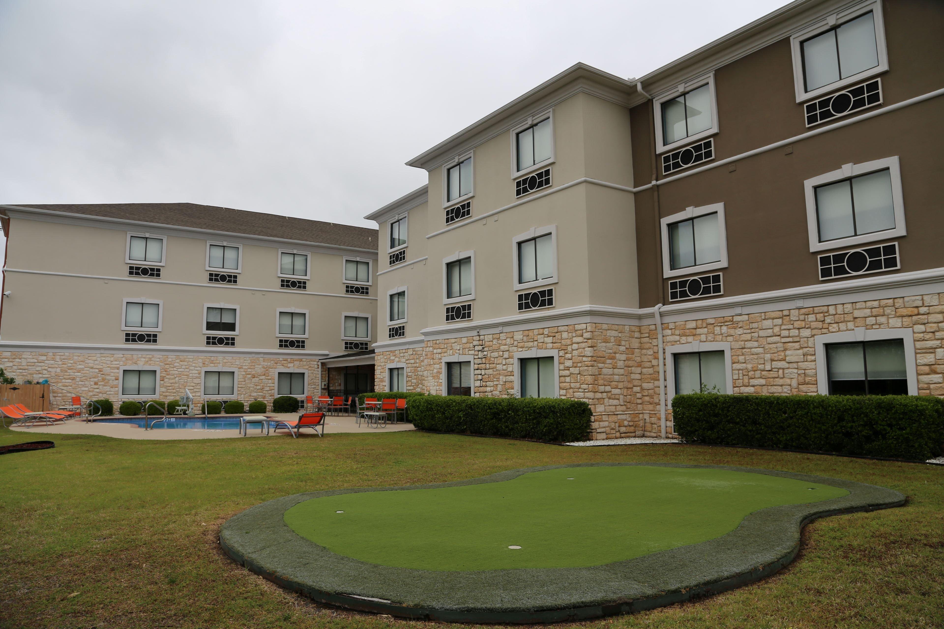 Holiday Inn Express Hotel & Suites Greenville By Ihg Exterior photo